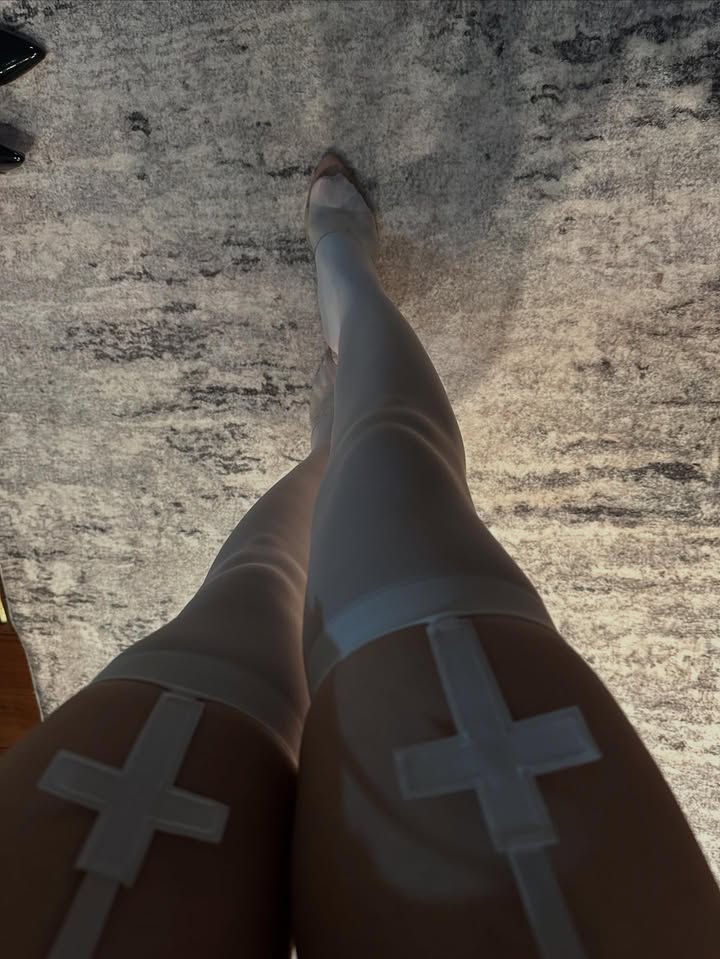 你的世界不缺我嗎？好可惜，但我已經闖進來了