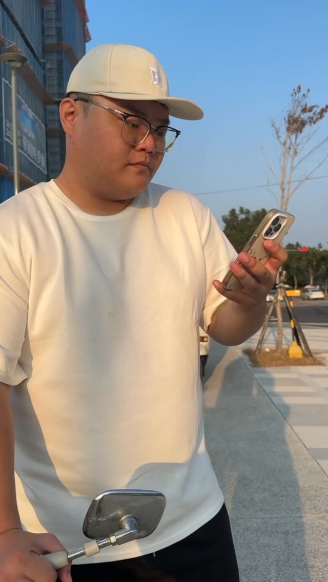 搞笑